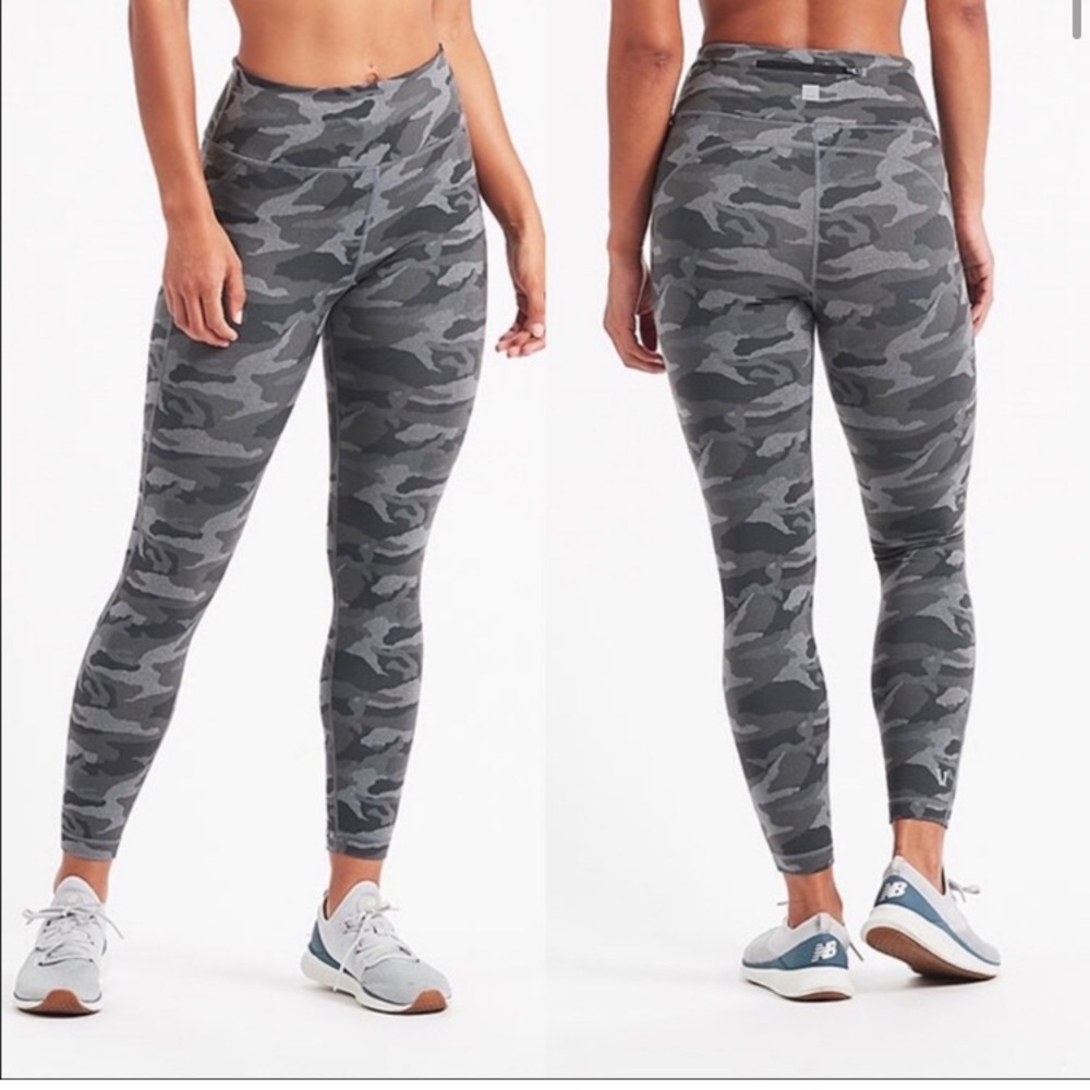 Vuori camo leggings worn once ❤️